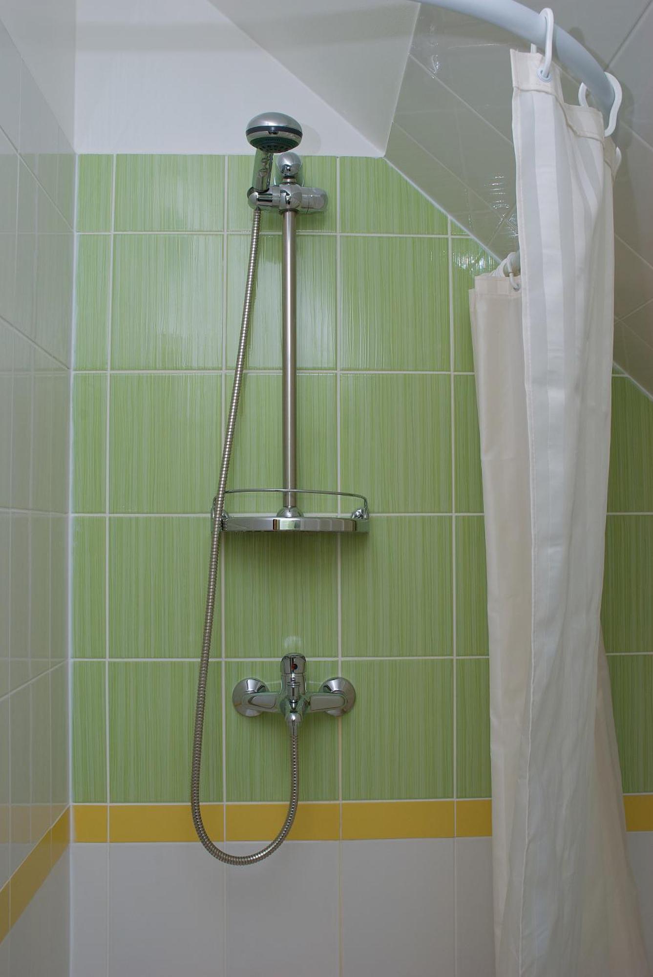 Hotel Viesu Maja Janis à Madona Extérieur photo
