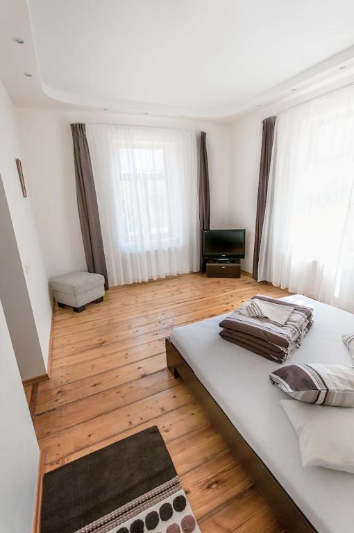Hotel Viesu Maja Janis à Madona Chambre photo