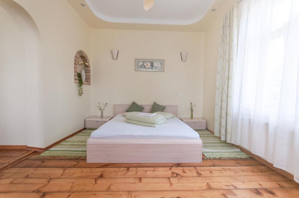 Hotel Viesu Maja Janis à Madona Chambre photo